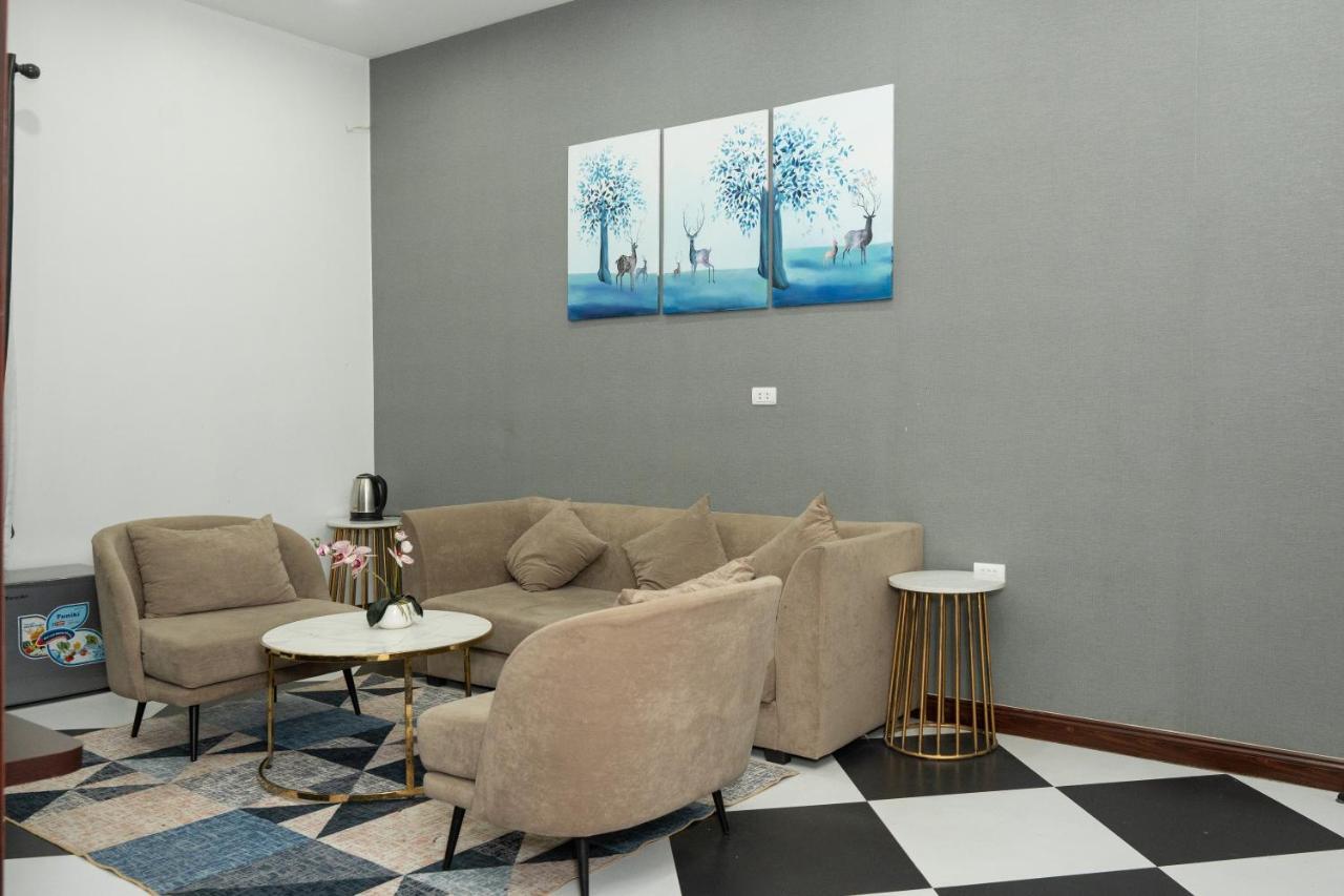 Anh Anh Luxury Hotel Tuyen Quang Bagian luar foto