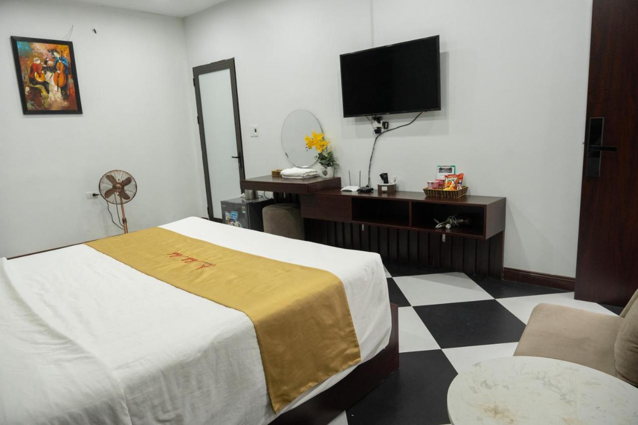 Anh Anh Luxury Hotel Tuyen Quang Bagian luar foto